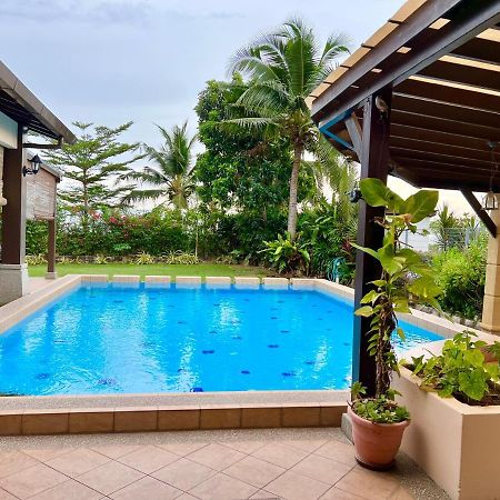 Melaka Beachfront Villa With Pool Exterior foto