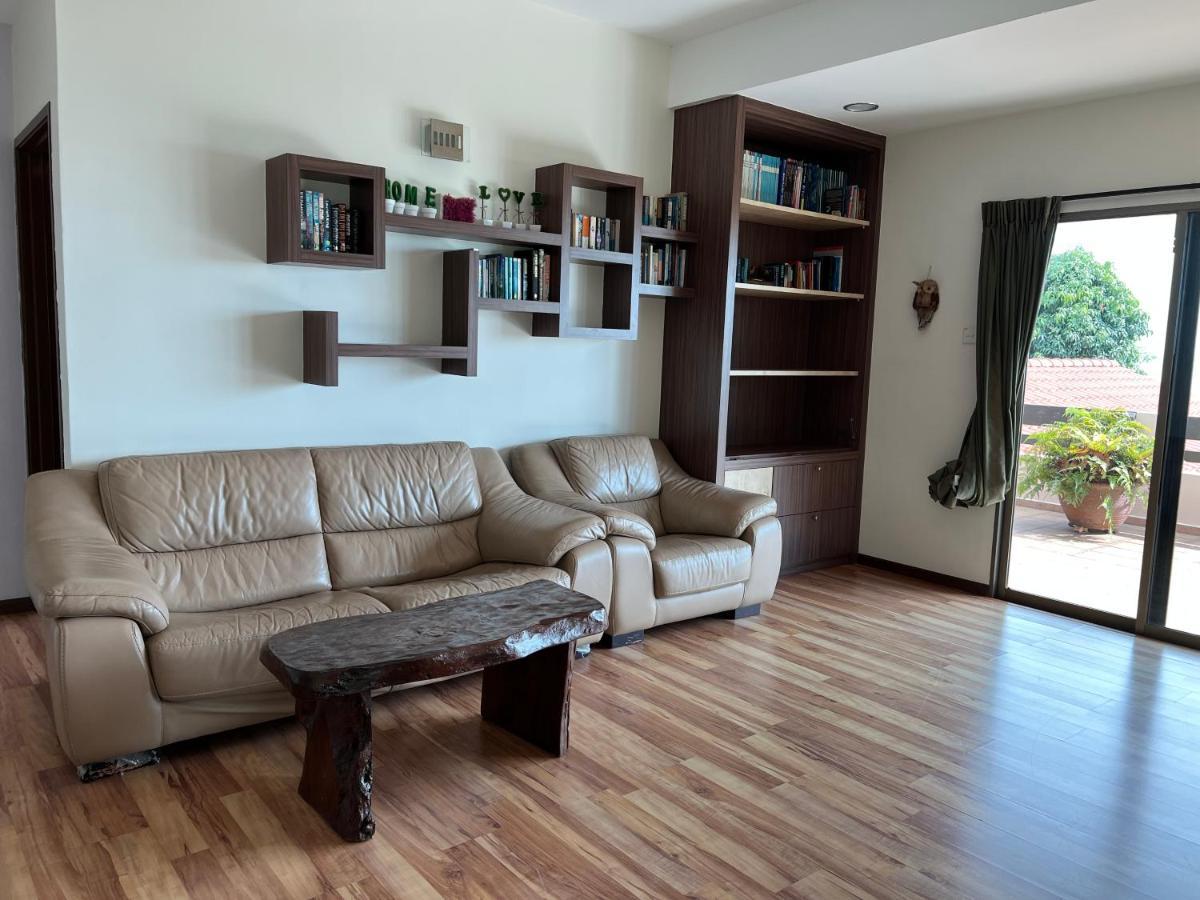 Melaka Beachfront Villa With Pool Exterior foto