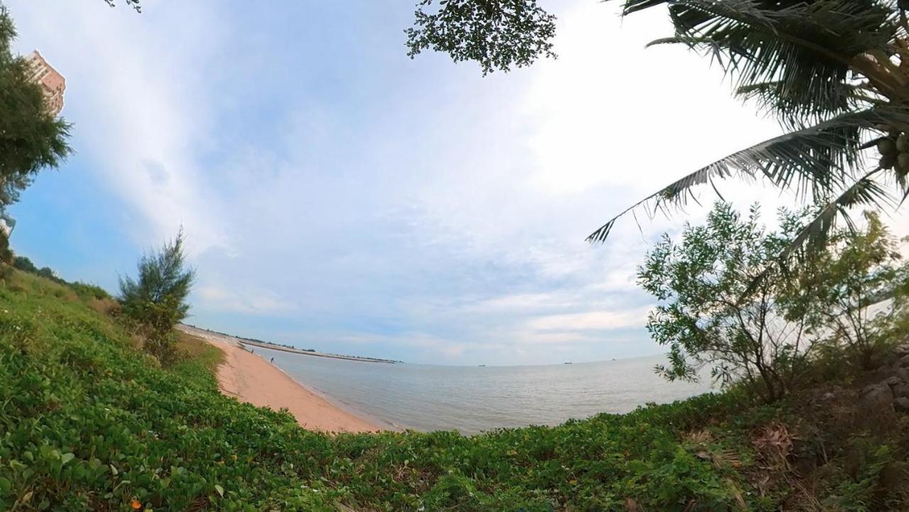 Melaka Beachfront Villa With Pool Exterior foto