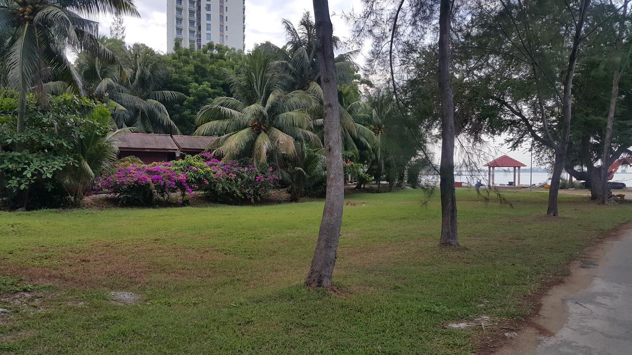 Melaka Beachfront Villa With Pool Exterior foto